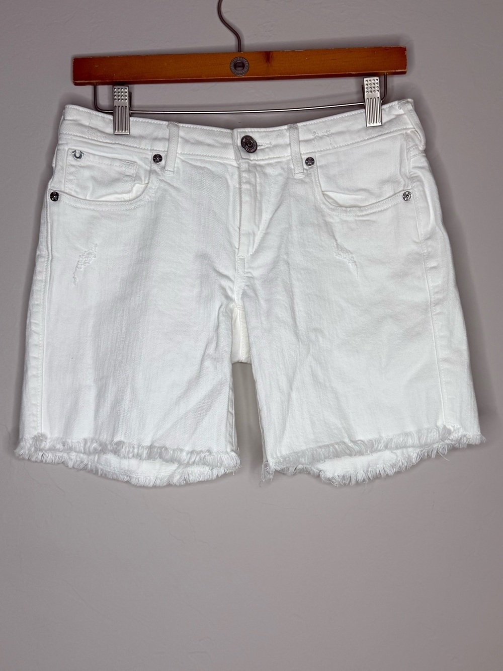 True Religion Emma Bermuda Shorts Womens Size 26 White Cut Offs